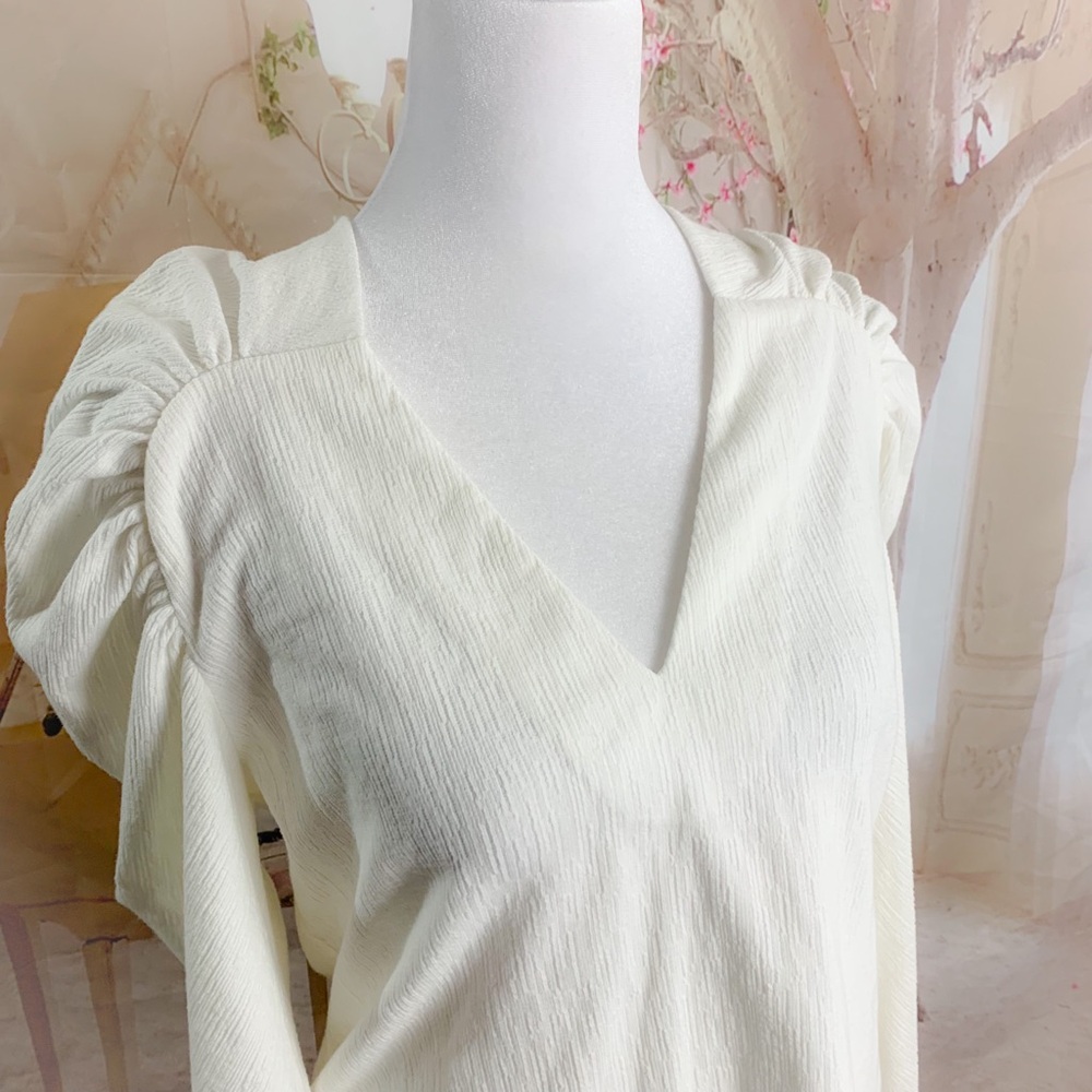 NEW Rebecca Taylor knit top with shirred shoulders - Picture 4 of 9